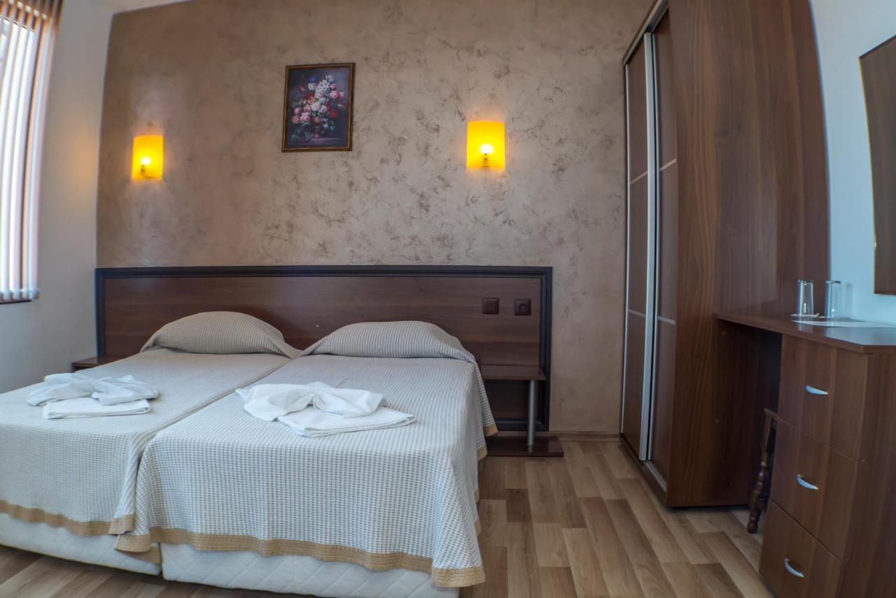 Chrystal Guest House Obzor Dış mekan fotoğraf