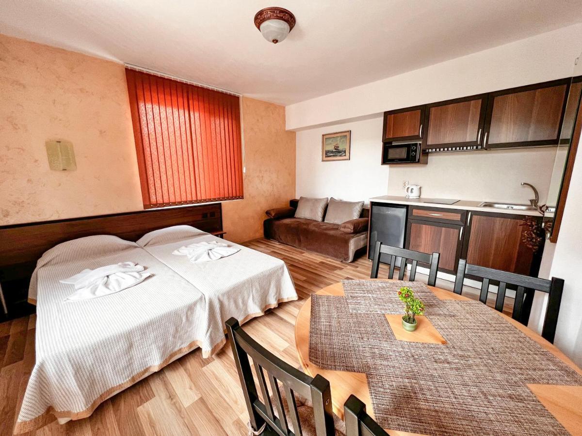 Chrystal Guest House Obzor Dış mekan fotoğraf