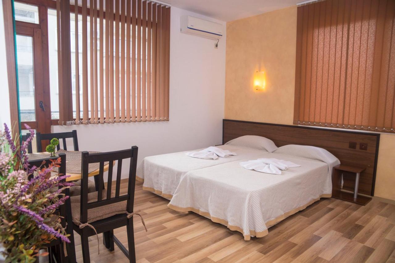 Chrystal Guest House Obzor Dış mekan fotoğraf