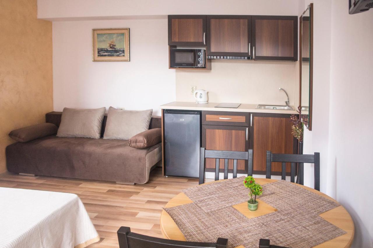 Chrystal Guest House Obzor Dış mekan fotoğraf