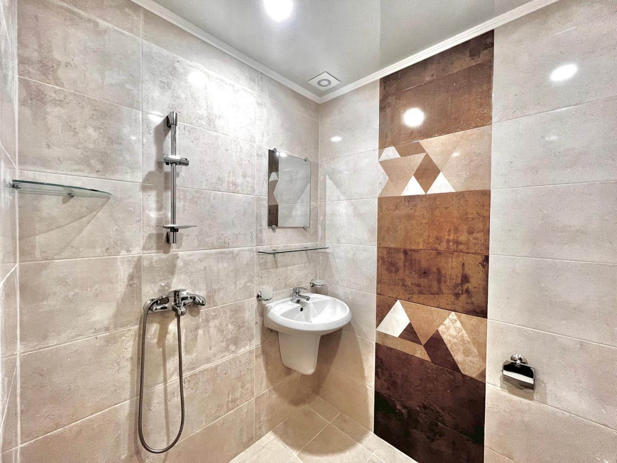 Chrystal Guest House Obzor Oda fotoğraf