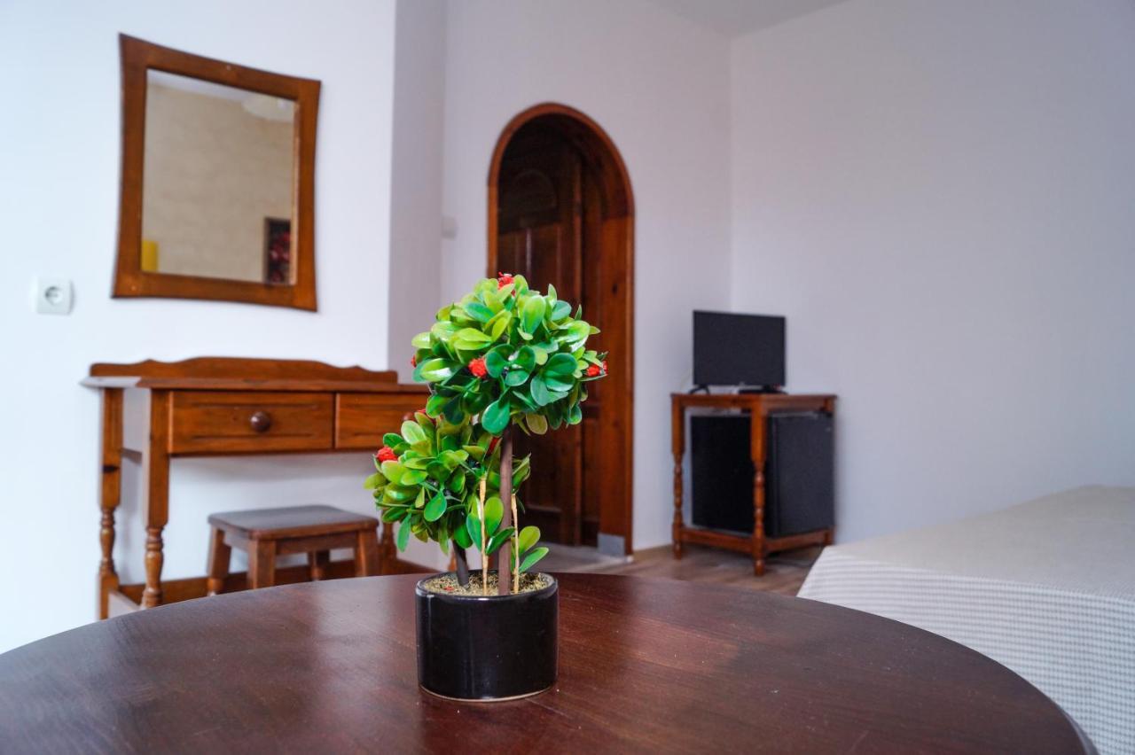 Chrystal Guest House Obzor Dış mekan fotoğraf